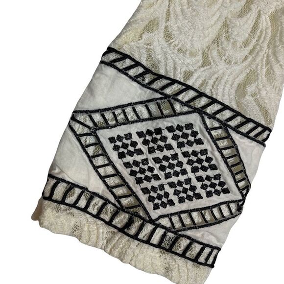 Gimmicks by BKE ombré lace cardigan - Picture 3 of 6